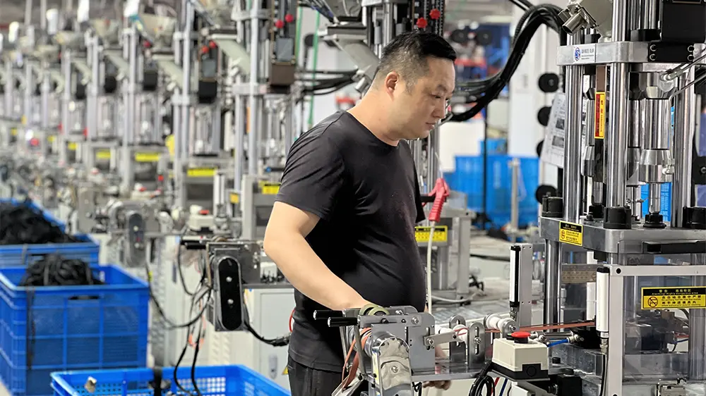 Gergasi zip sedang mengkonfigurasi semula ekosistem perindustrian dengan teknologi